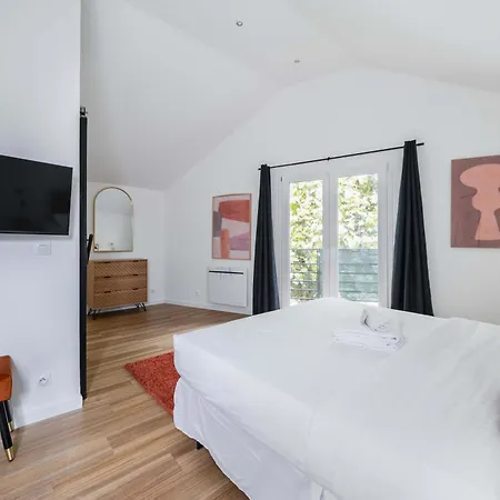 Villa Romainville Paris Pour 8 Personnes - Flat-Guest Exterior photo