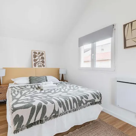 Villa Romainville Paris Pour 8 Personnes - Flat-Guest Exterior photo